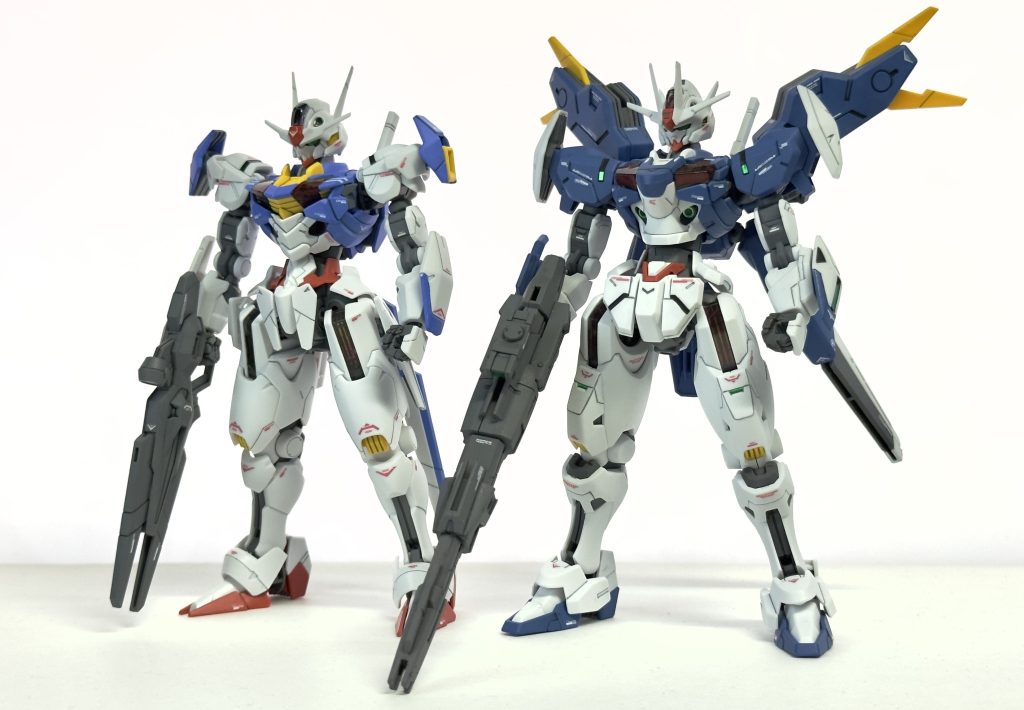 以前組んだエアリアルと。パーツ単位での共通点はあれど、シルエットはまるで別物ですね。ちなみにエアリアルも足延長して白以外塗装の簡単フィニッシュ品です。