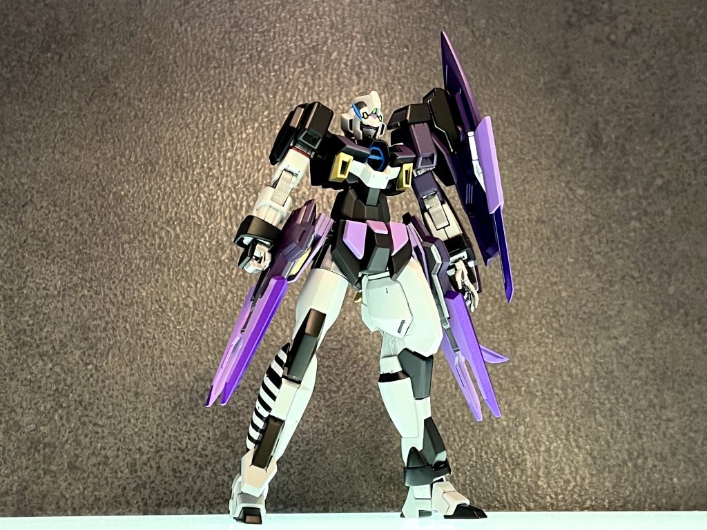 AGE-2/NV ハイドランジア忍者系Vtuber「朝ノ瑠璃」専用にカスタマイズされたAGE2ベースのガンプラ。