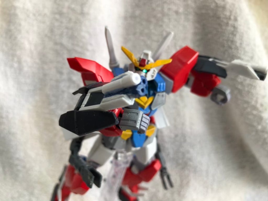 マーズフォーのクローパーツが出したりしまったりできたので、ビームサーベル3本ずつ使いトンファーを再現(F90ではブランドマーカー、クロスボーンの肘のアレ)に成功