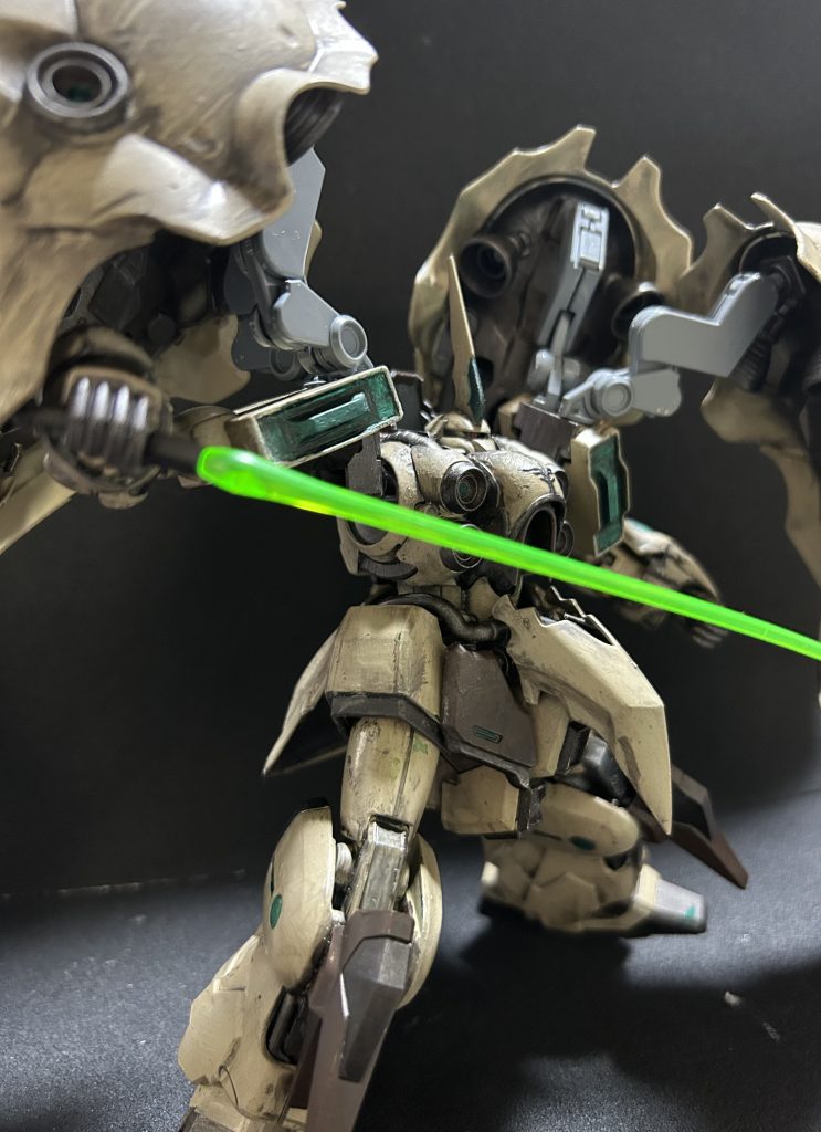 本来は2本ですがリペア改なのでビームサーベルは1本装備にしてます。