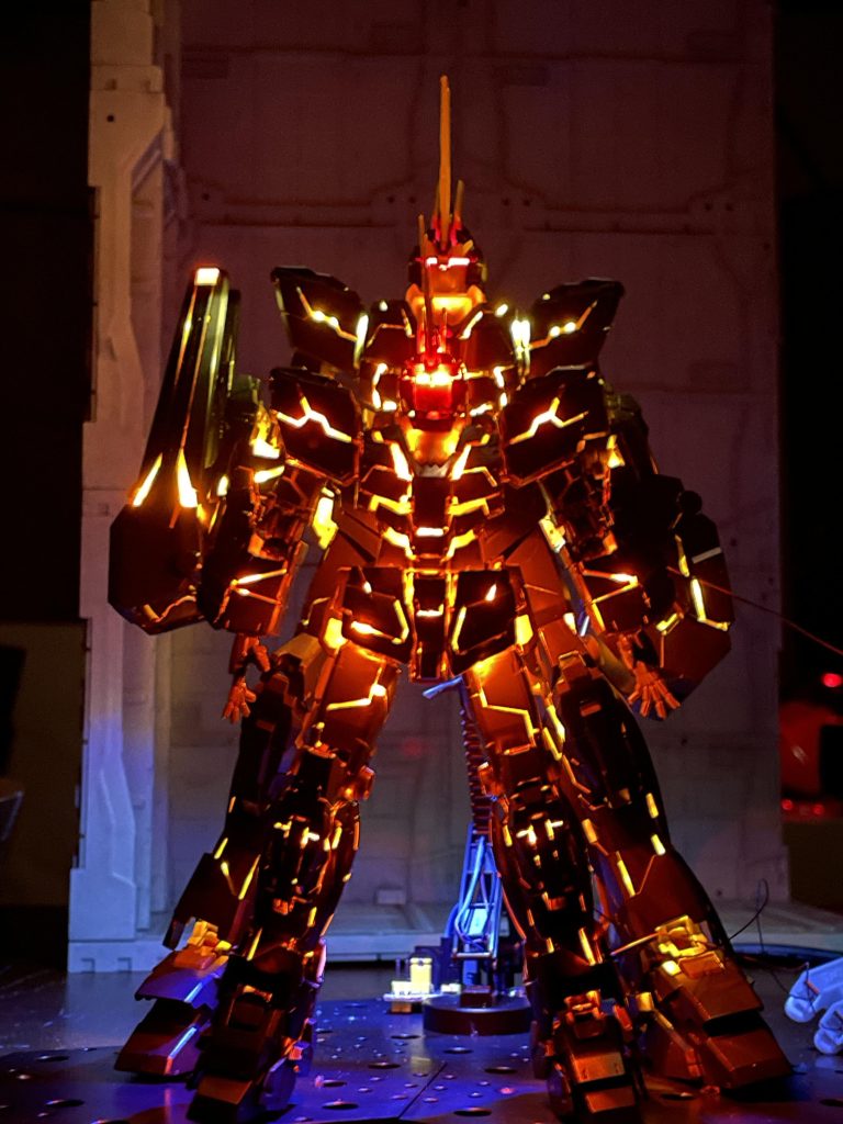 MGバンシィと。https://gumpla.jp/mg/1326918