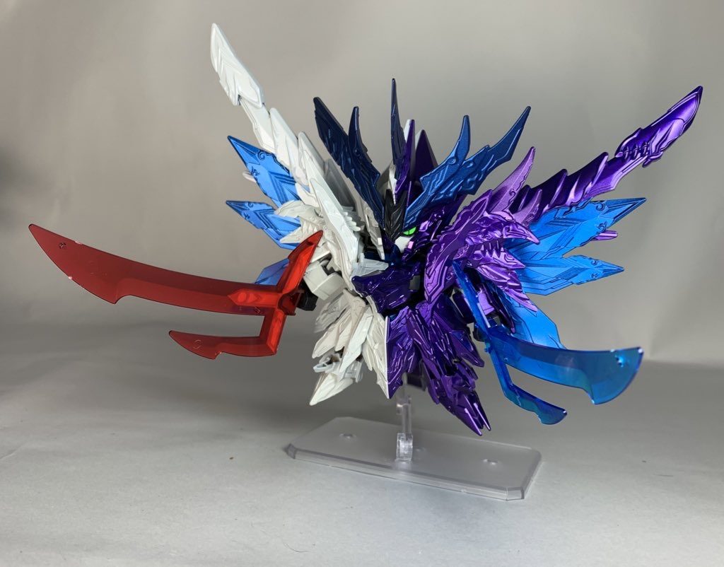 武器が無いので刕覇剣を持たせています