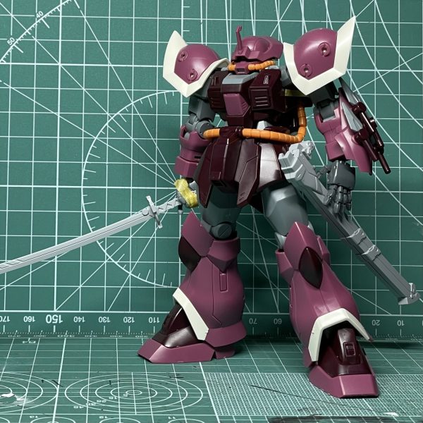  リボーンズガンダムたくさんの人に見ていただいて嬉しい限りです！https://gumpla.jp/hg/1346253次回作になるかどうかは分かりませんが、イフリート系のオリジナルMSが作りたくてREのイフリート改とHGUCイフリートシュナイドで迷っています。ひとまず小さいHGUCイフリートシュナイドから手元にある物で自分好みにしてみました！