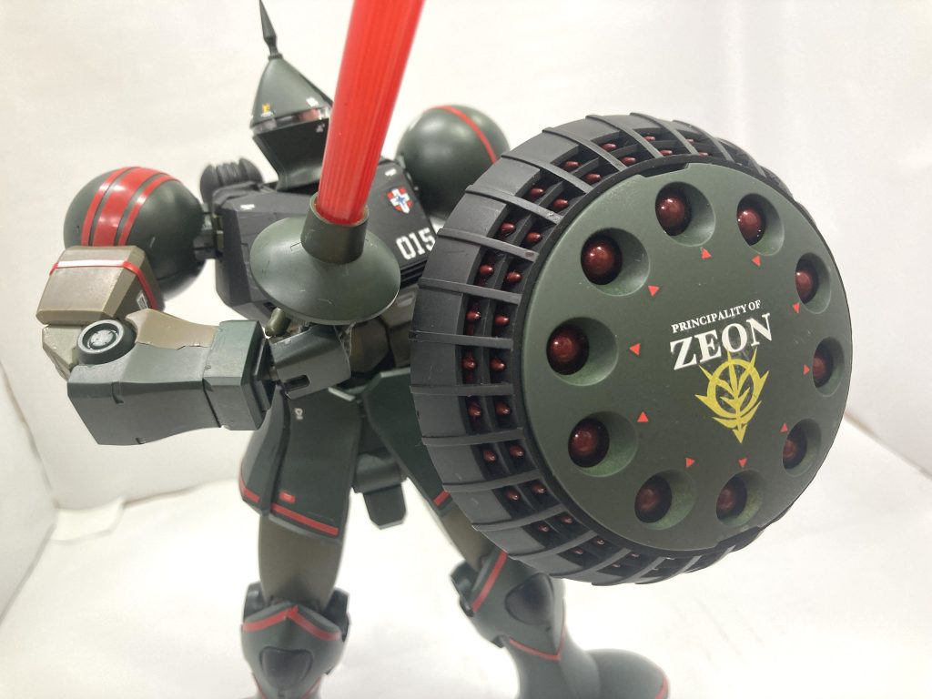 シールドの色合いも気に入ってるんだけどなぁ〜