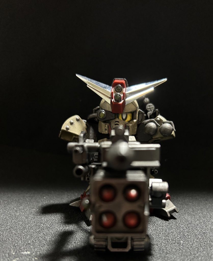 自動砲台にしてるライフル回収弾薬補充して最終ポイントにつきターゲットをロックし全弾制圧拠点へ打ち込むコマンドガンダム。