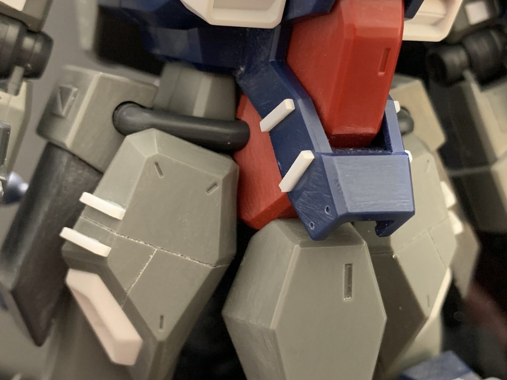 スジボリやプラ板も随所に！