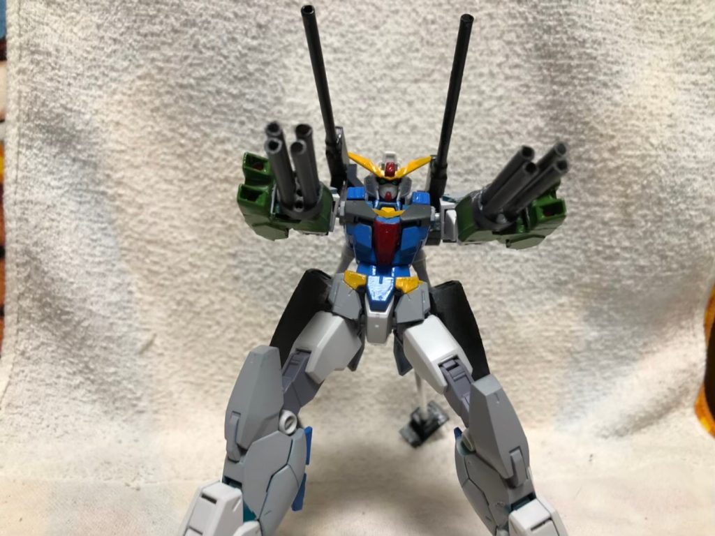 正面から足のミサイル部はそのまま残しております。