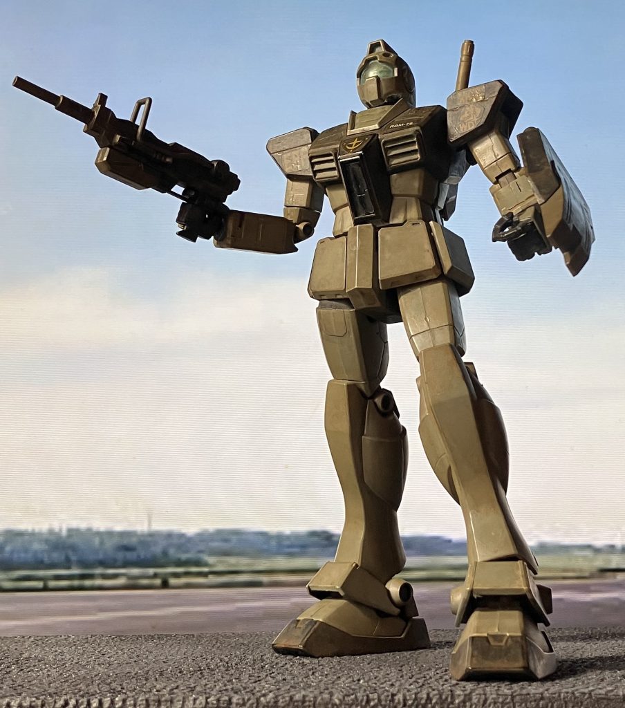 ブラッシングで汚し塗装しましたが、経年の変色も上乗せされてます。合わせ目丸見えで失礼します。