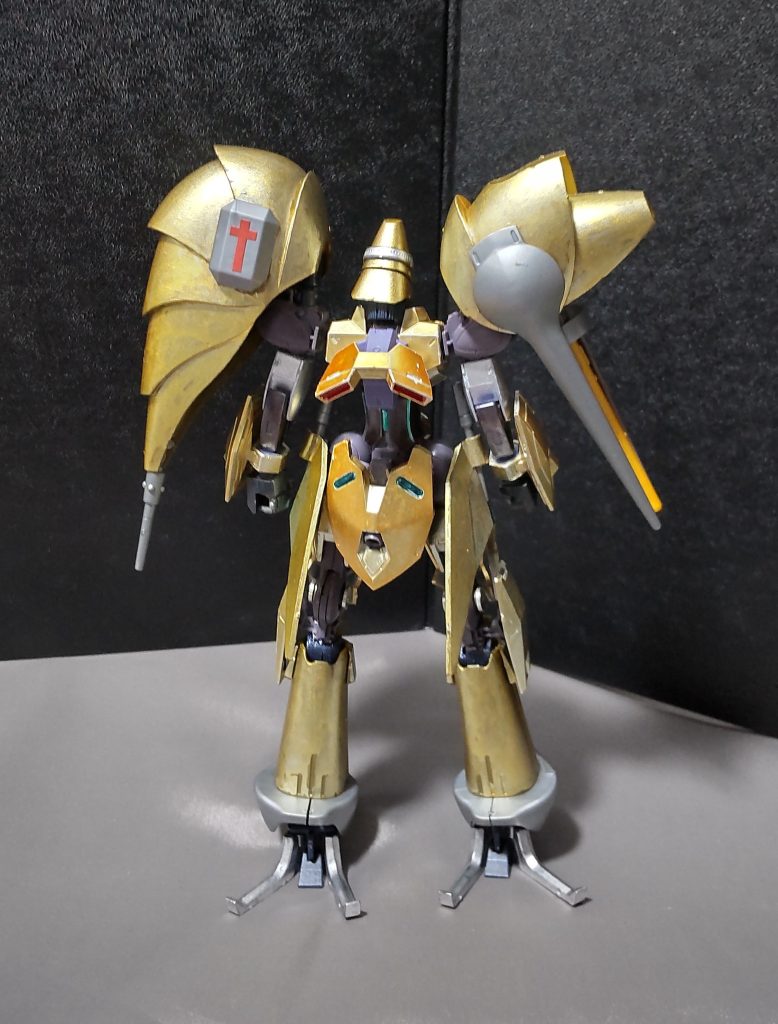 リアビューここはミカエリスのままになってます。元々オージは背部はシンプルですし。