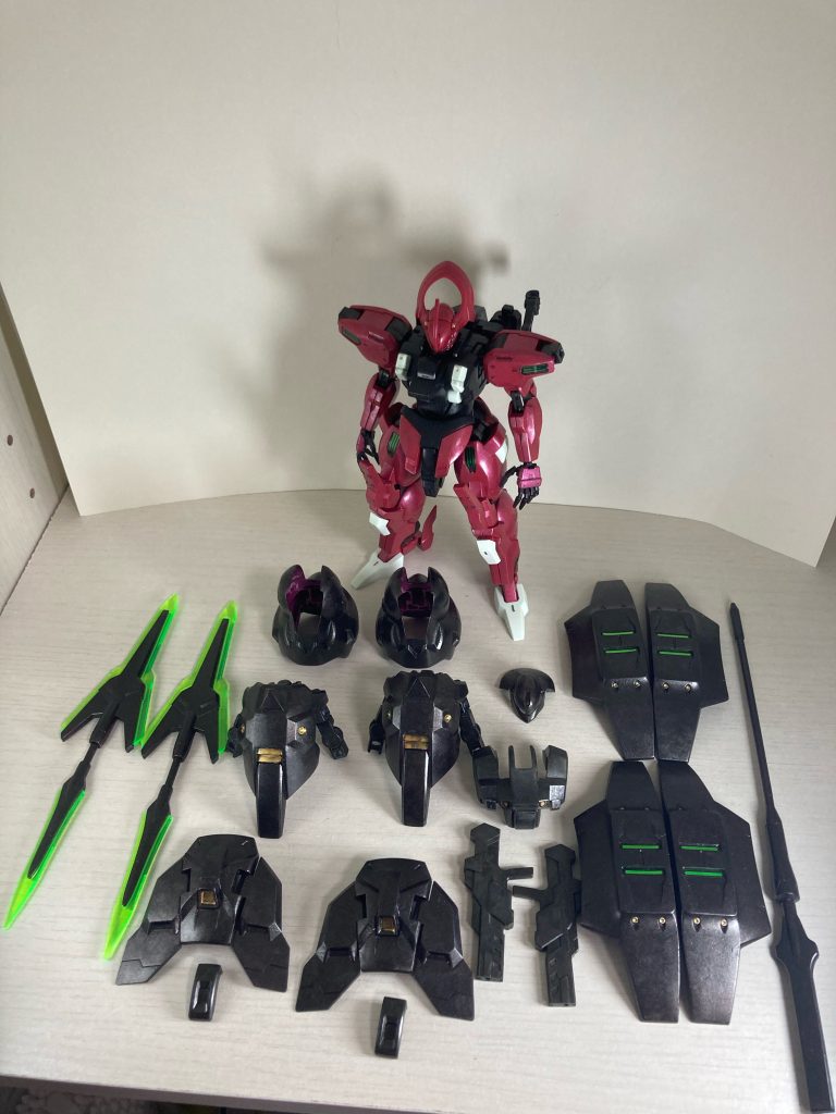 装備並べてみました。見えないところは塗ってません。ちょっと手抜きしてます。