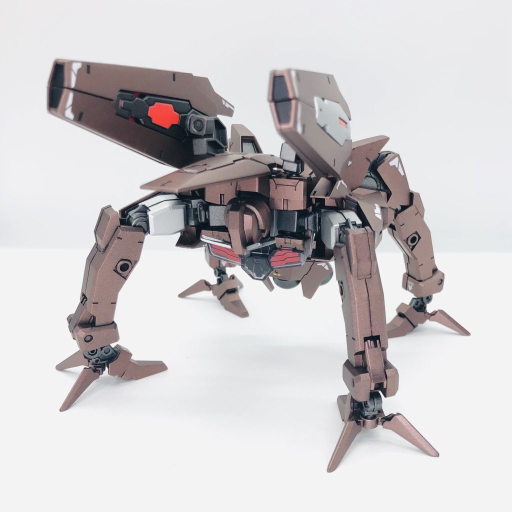 変形します（笑）「陸戦型四脚歩行砲狙撃戦形態」的な😅