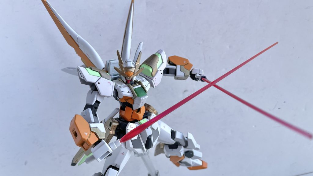 背中と腰のビームサーベル