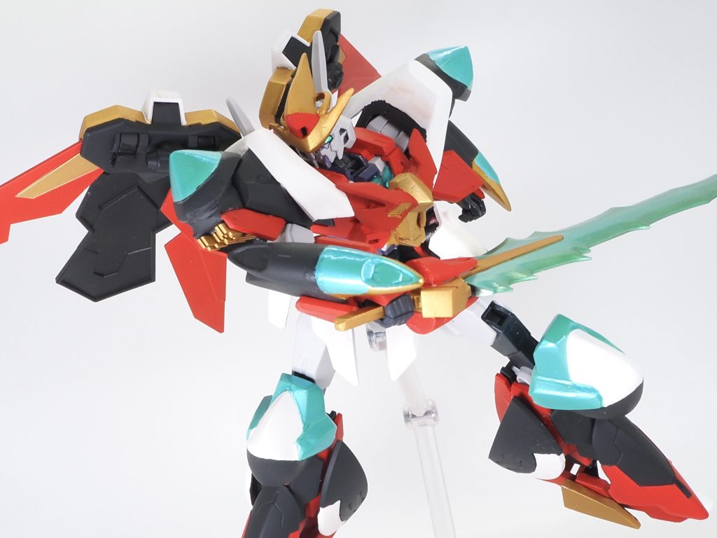 全体的なシルエットだけでなく、色合いもエクサランス・ライトニングを知ってる方には気付いてもらえるように意識しました。