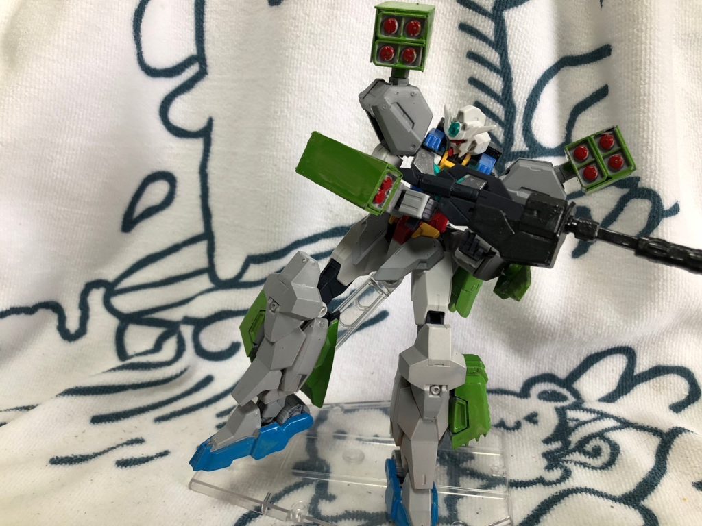 腕や肩はバトルアームズから