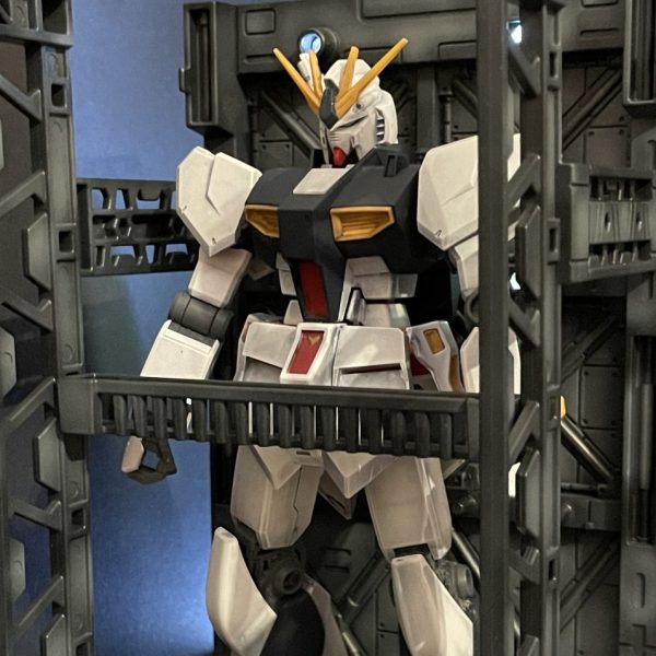 100均格納庫とEGνガンダム