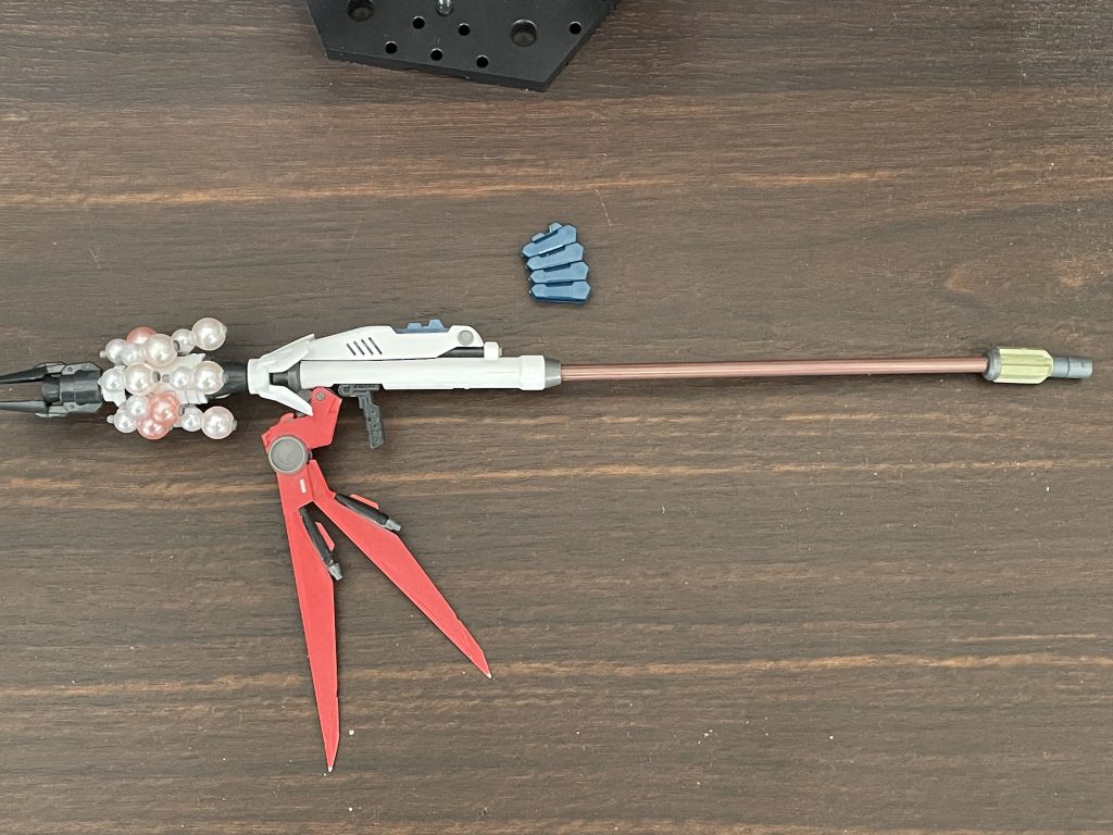 ランチャーのプロセス。ビームマグナムの弾倉をセットする設定です。