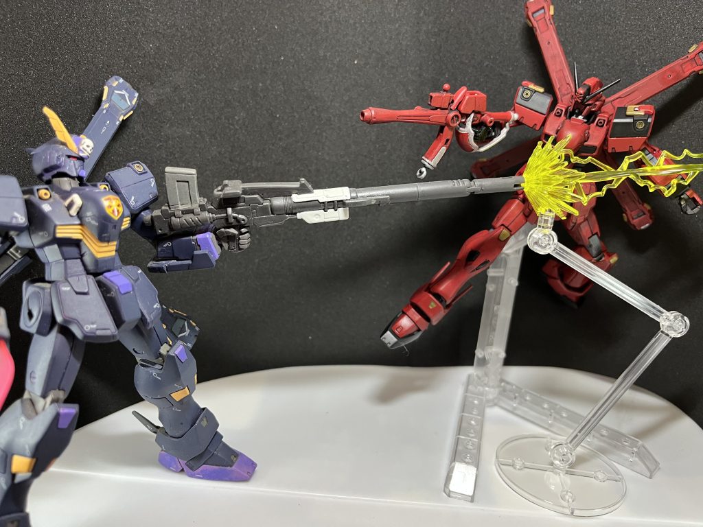 vs  X2ザビーネ『ダメじゃないかキンケドゥ!死んでなきゃあぁぁっ!ギリ『死に損ないは貴様だ!消えろぉっ!