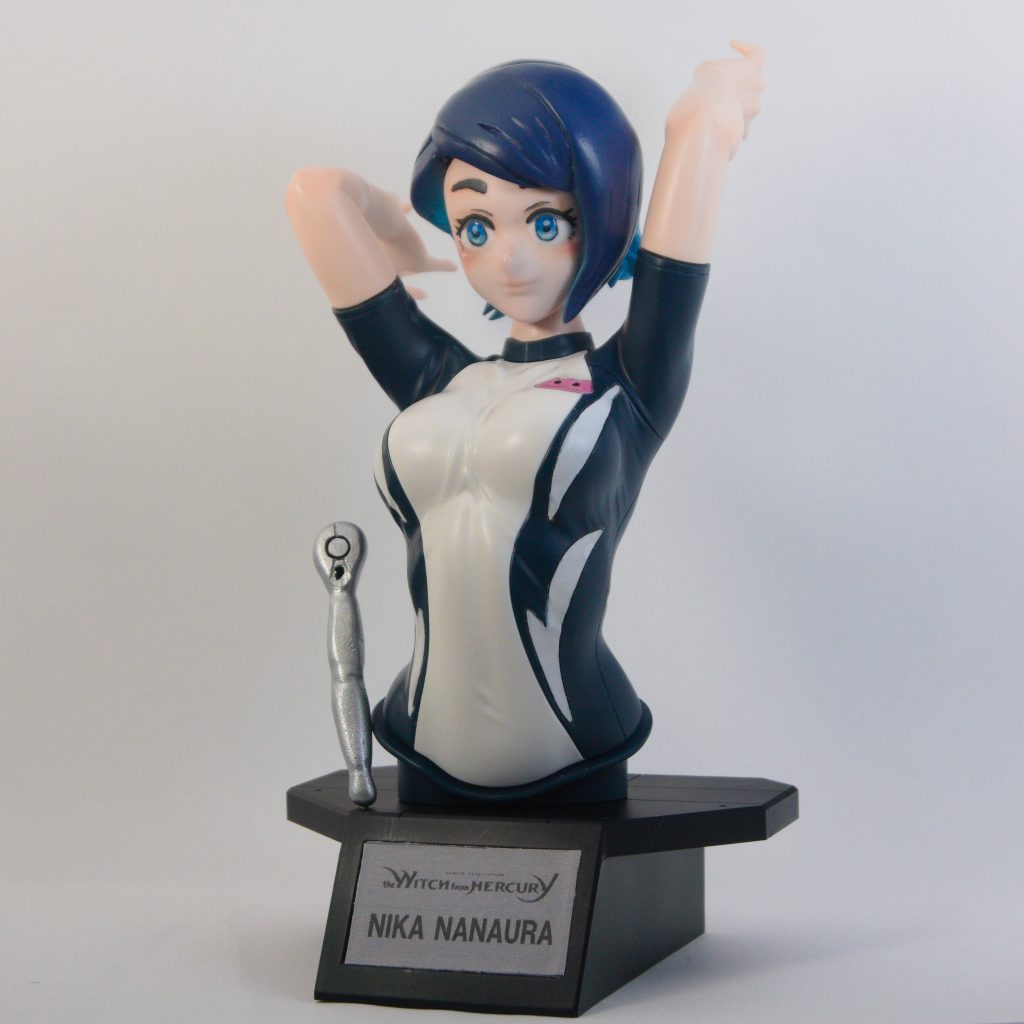 フィギュアライズバスト　ホシノ・フミナと首の接続径同じなので付け替え遊びができます。やはり、中三のスタイルとは思えないですね・・・