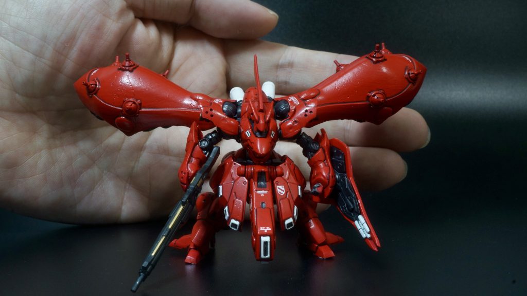 塗装は主にラッカー系をエアブラシで、部分的にラッカーとエナメルを筆塗りしています