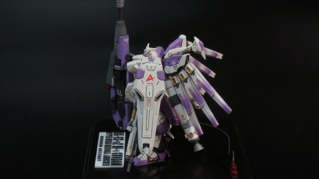 マーキングはガンダムデカールと汎用のコーションデカールを使用しています