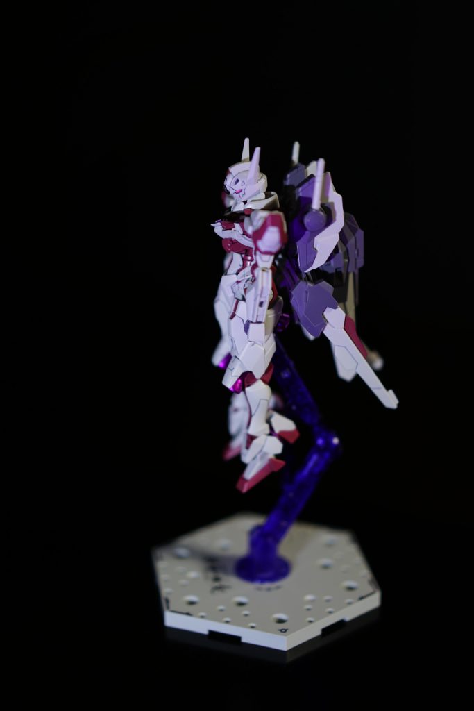 プロローグしか登場していない為、ちょっとダークなポージングをしてみました。