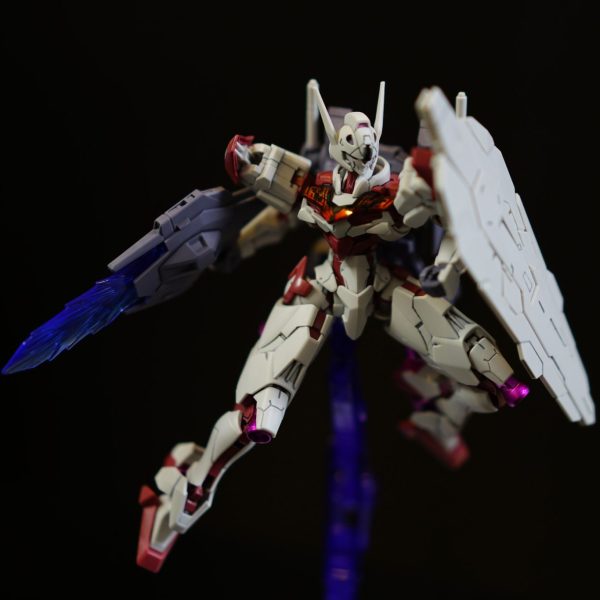 ガンダム ルブリス ホワイト/ピンクカラー