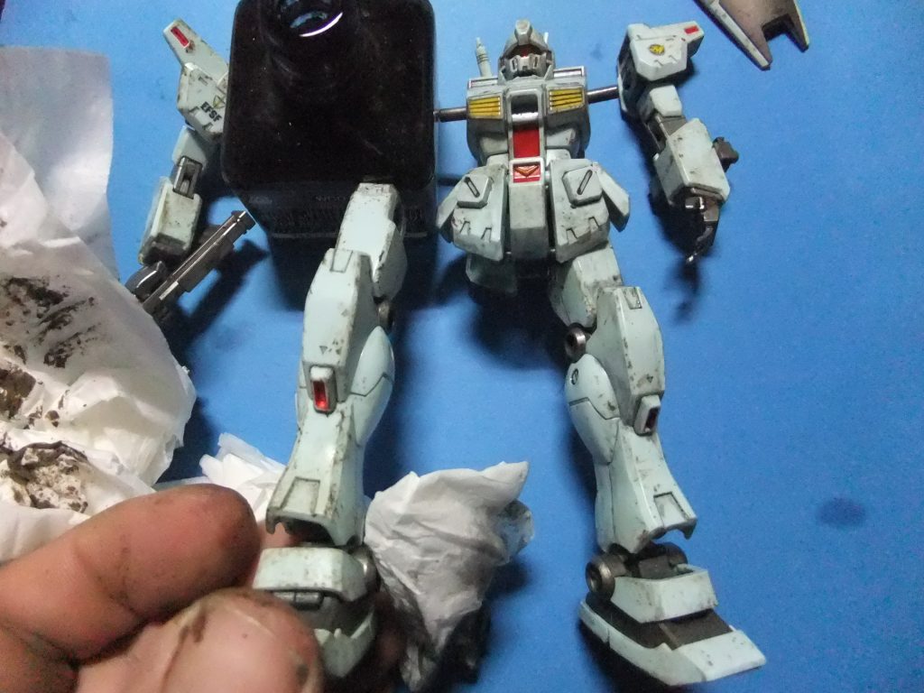 クレオスのウェザリングカラーのマルチブラックでウォッシング！