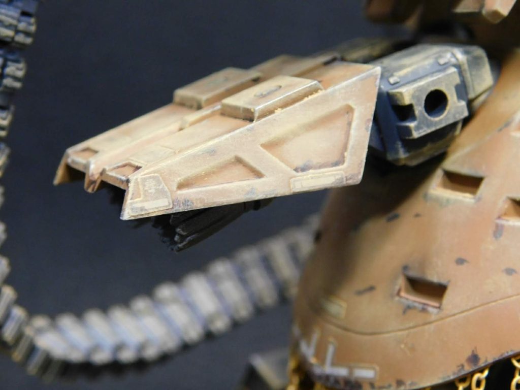 リアスカートの追加ブースターの展開です。これもコトブキヤのパーツです。