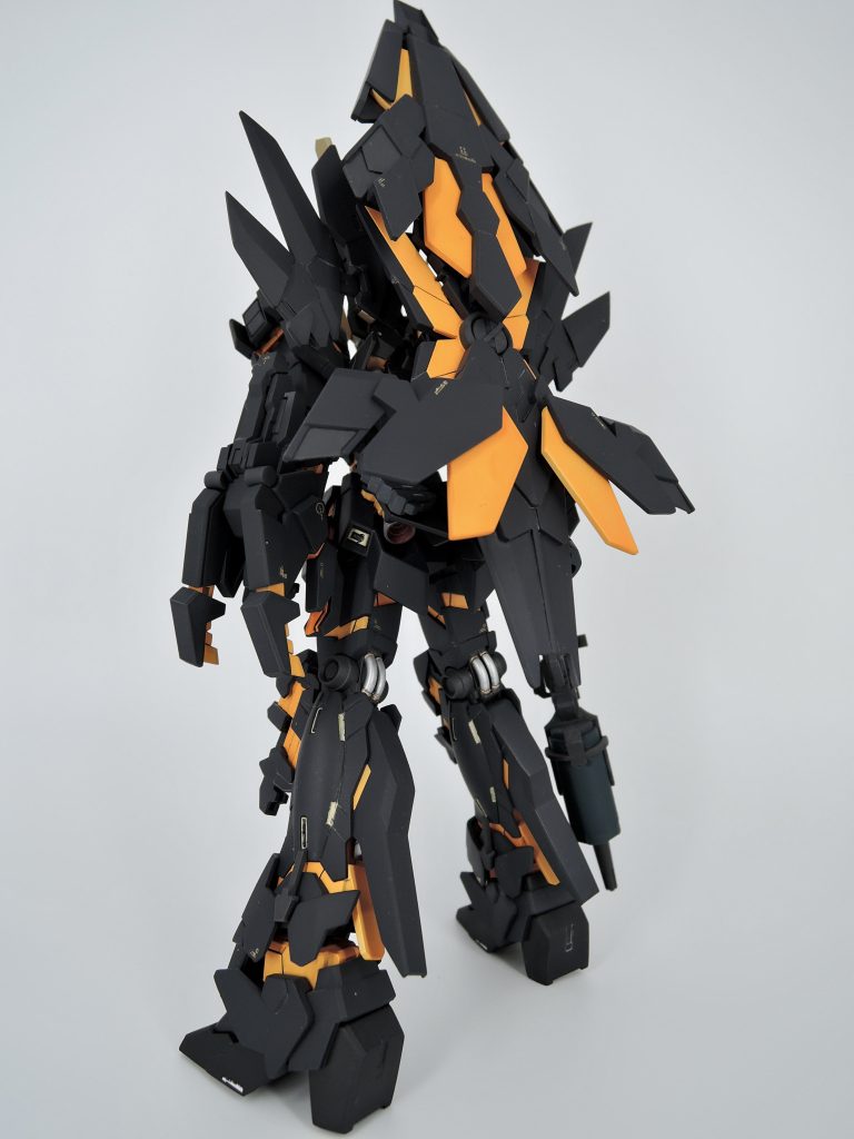 バンシィ・ノルン（背面）