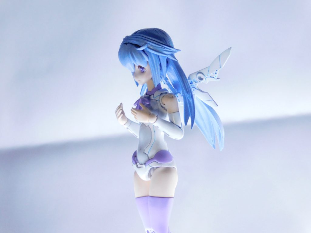 サラちゃん素のままも可愛いんですが、どうしても大きく感じてしまい今回の制作に踏み切りました。