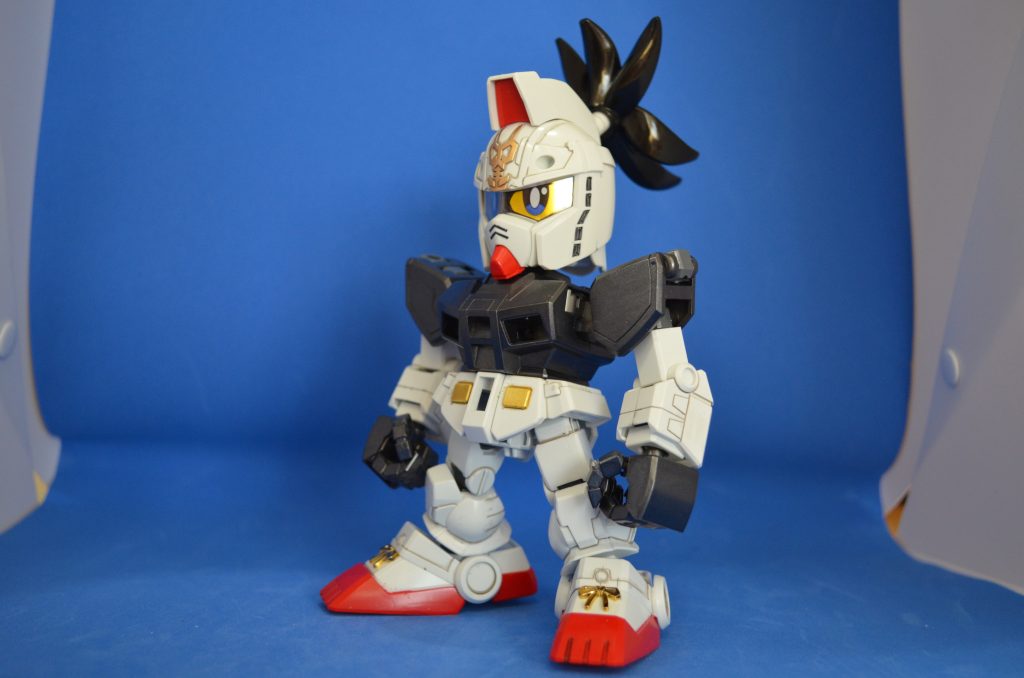 軽装状態。トサカとちょんまげは付いているのが正しいようで・・・?