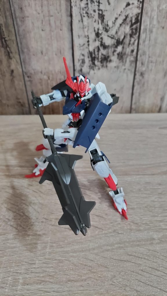 バルバリックは色も、肩のアーマーの部分が甲冑みたいでかっこいいと思います