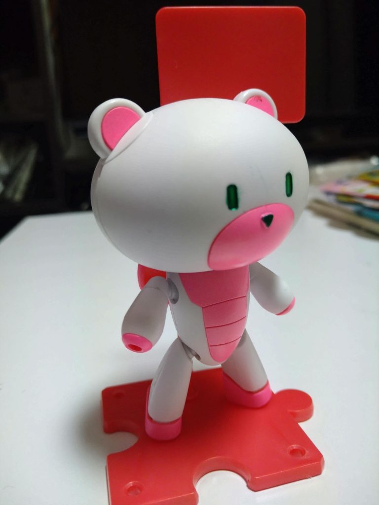 ちなみに塗装はしてあげてます(笑)白→成形色に艶消しトップコートピンク→ガンマカ蛍光ピンクに光沢トップコート