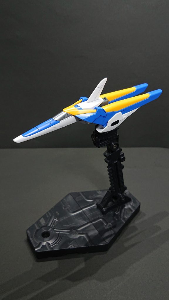 コアファイターもちゃんと作りました。キャノピー部分はホイルシールの余白の銀色をカットし貼付けてます。