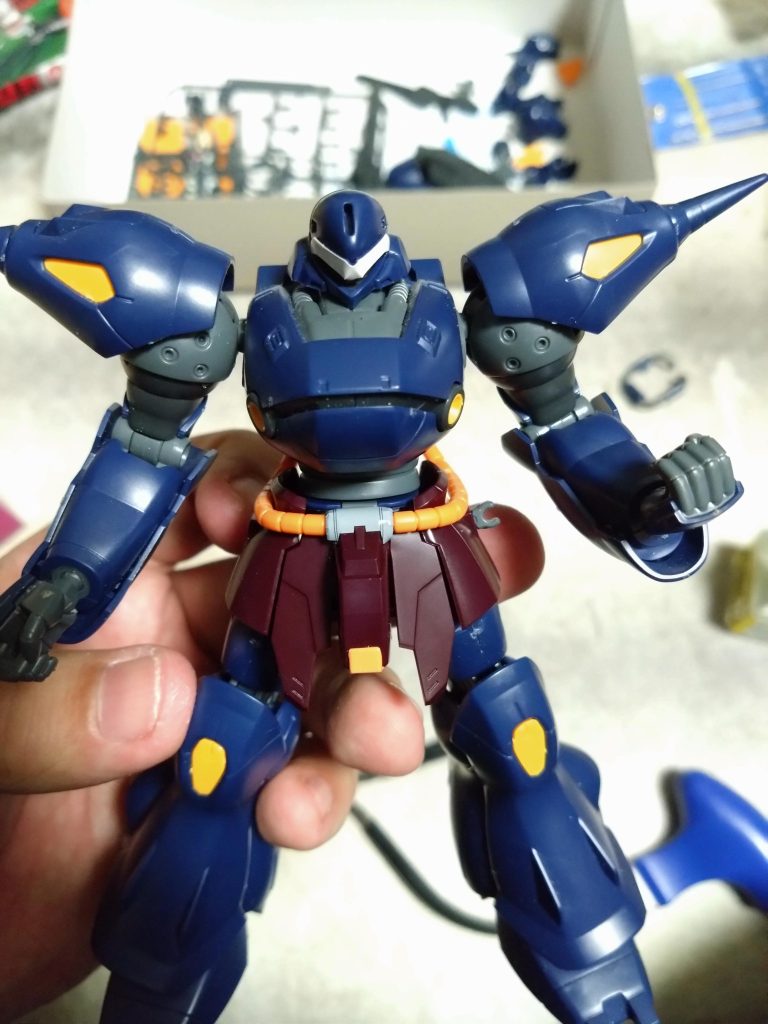 改造中、元のケンプファーのパイプかイフリートのパイプかで迷い中の写真。