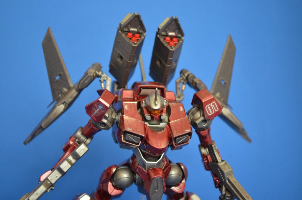 ミサイルハッチも開き、弾頭も塗装しました。