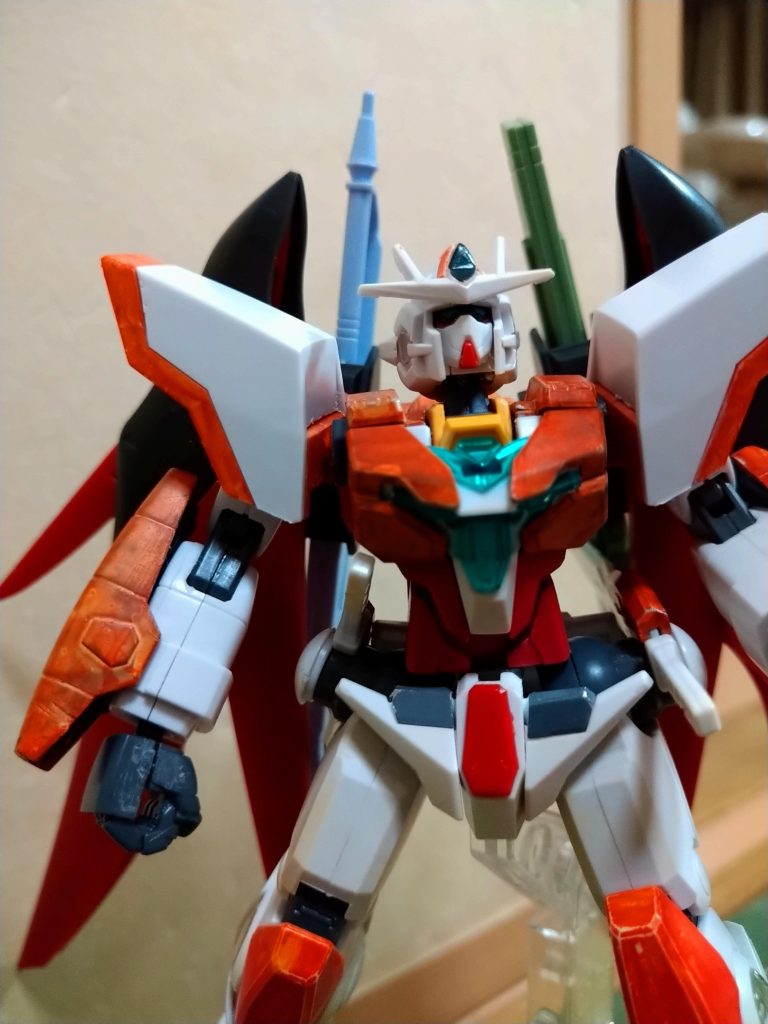 腰(GNブレイドのホルダー?)が外れやすくなったので接着剤で固定すると左右非対称な方向に(汗)