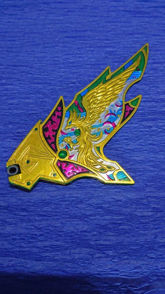 最後にチラッと　当時品の輝羅鋼の翼です。親戚の叔母さんがプレゼントしてくれた思い出のキットが残ってました。野望としてこのキットとLEGEND BBのキットで超機動大将軍を作るのがあります。GUNSTAにある先達の作品を見ながら、私も挑戦していきたいと思います。では次回を待て！