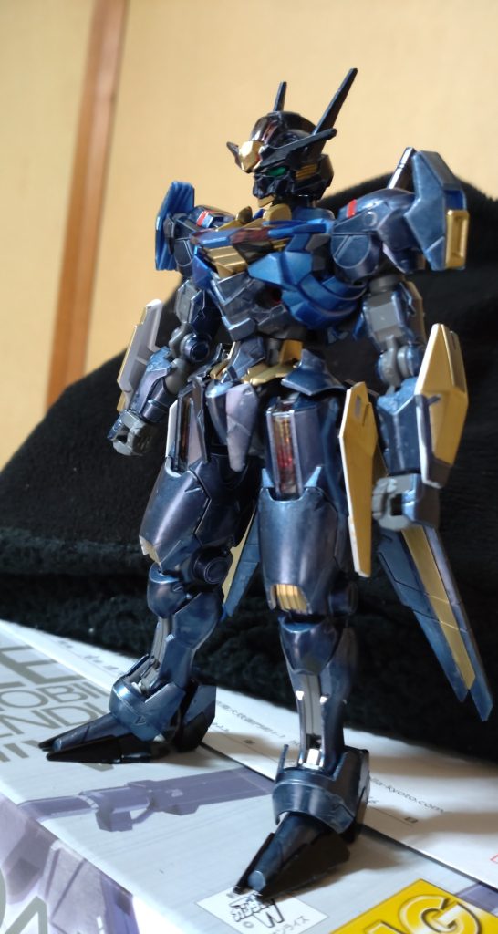 全体像です。こう見るとエスカッションの側面等が塗れてないですね。