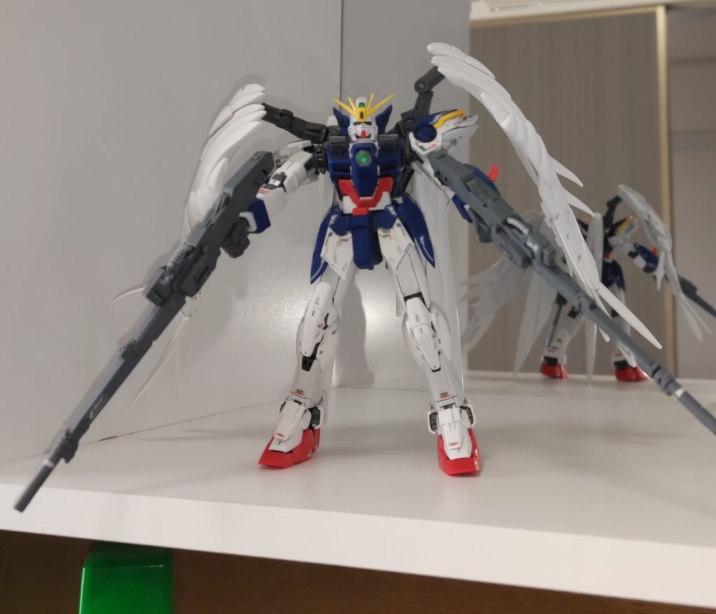 RGウイングガンダムゼロカスタム–3枚目/制作者:いっしー