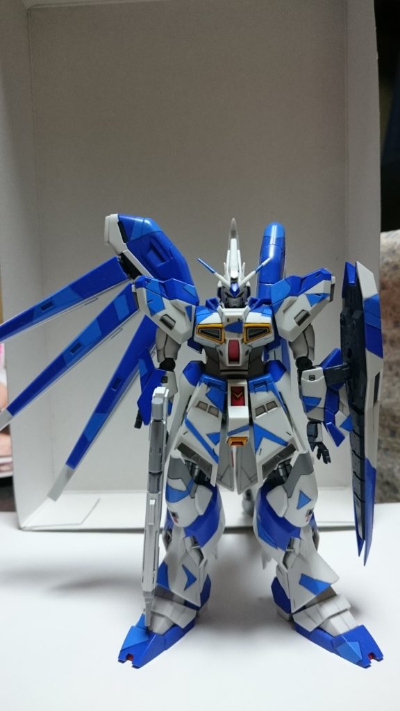 フィン·ファンネルにも薄い青入れました。