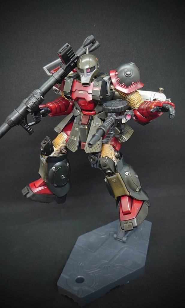 イメージは、「サイコザク風にしたい！」との事だったのですが途中から色々オリジナル要望が出てきました！そして、「もっとこうした方がカッコイイんじゃない？」「大丈夫？できるの？」と、立場は逆転して・・・