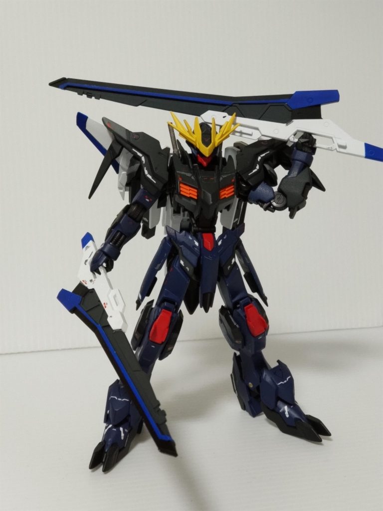 元がバルバトスなので、巨大な武器がよく似合いますね