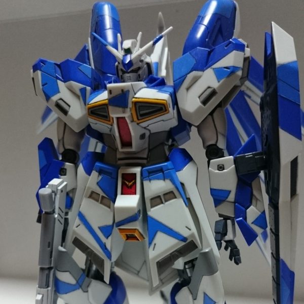 ハイ·ニューガンダム。