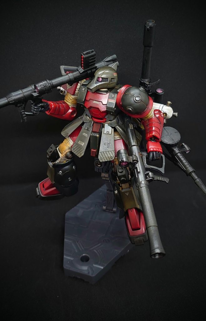 写真は師匠から厳しく指導をいただきました(笑)次は合わせ目消しに挑戦するそうです。頑張れ！楽しめ！渋い趣味の小学生モデラー！