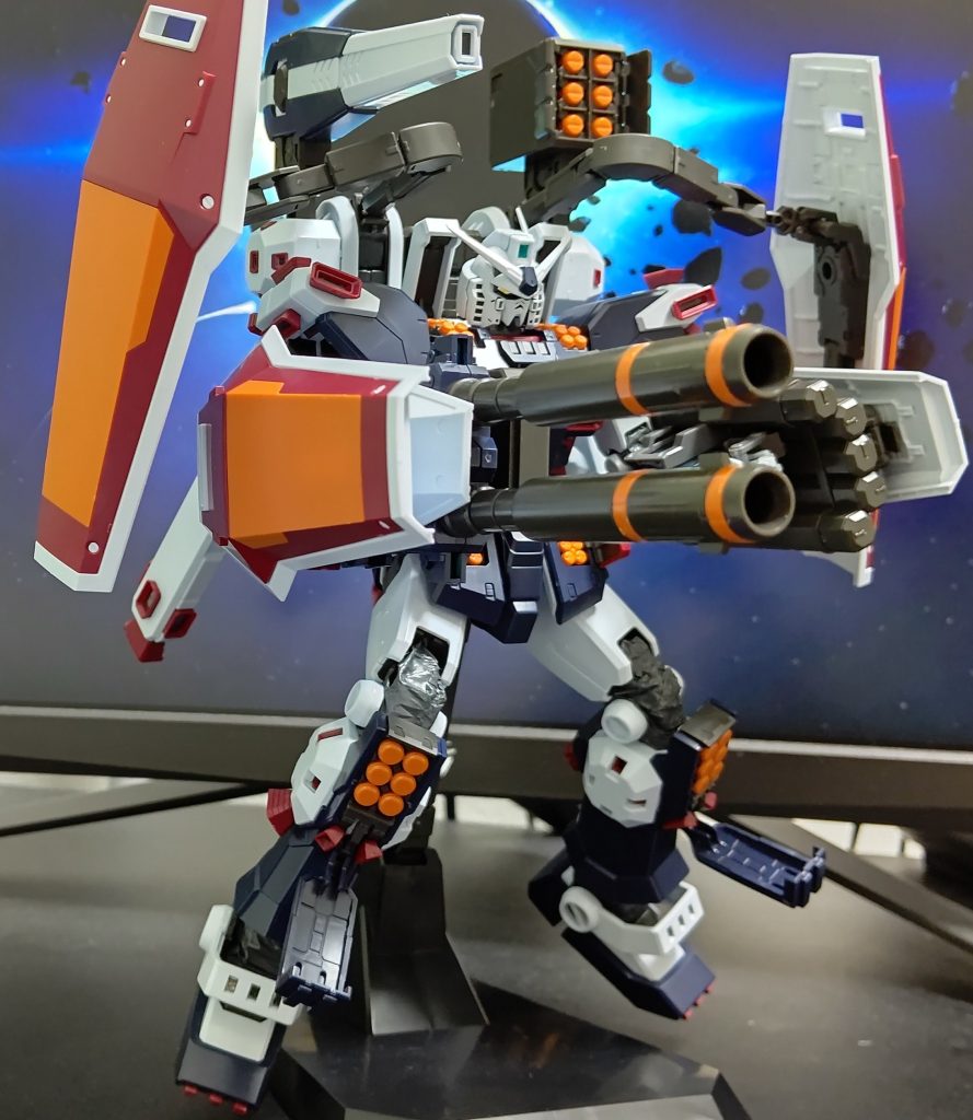 フルバースト!いやミサイルの数おかしいよ…かっこいいからいいけど