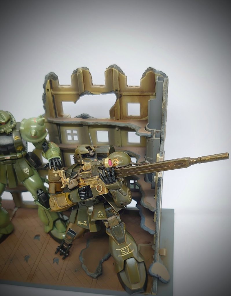 最後はお決まりの膝立ち狙撃ポーズで！最後までご覧いただきありがとうございました。