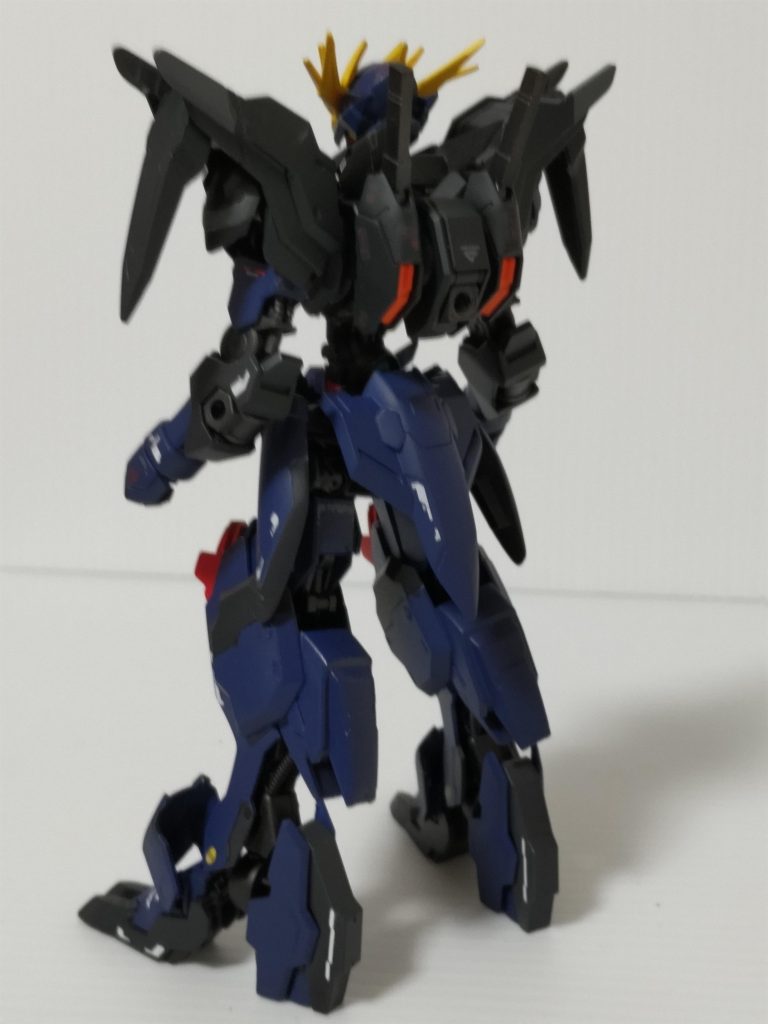 ザンライザーを接続させるため、バックパックを以前のものから変更。ガンダムエアリアルのものを使用してます。