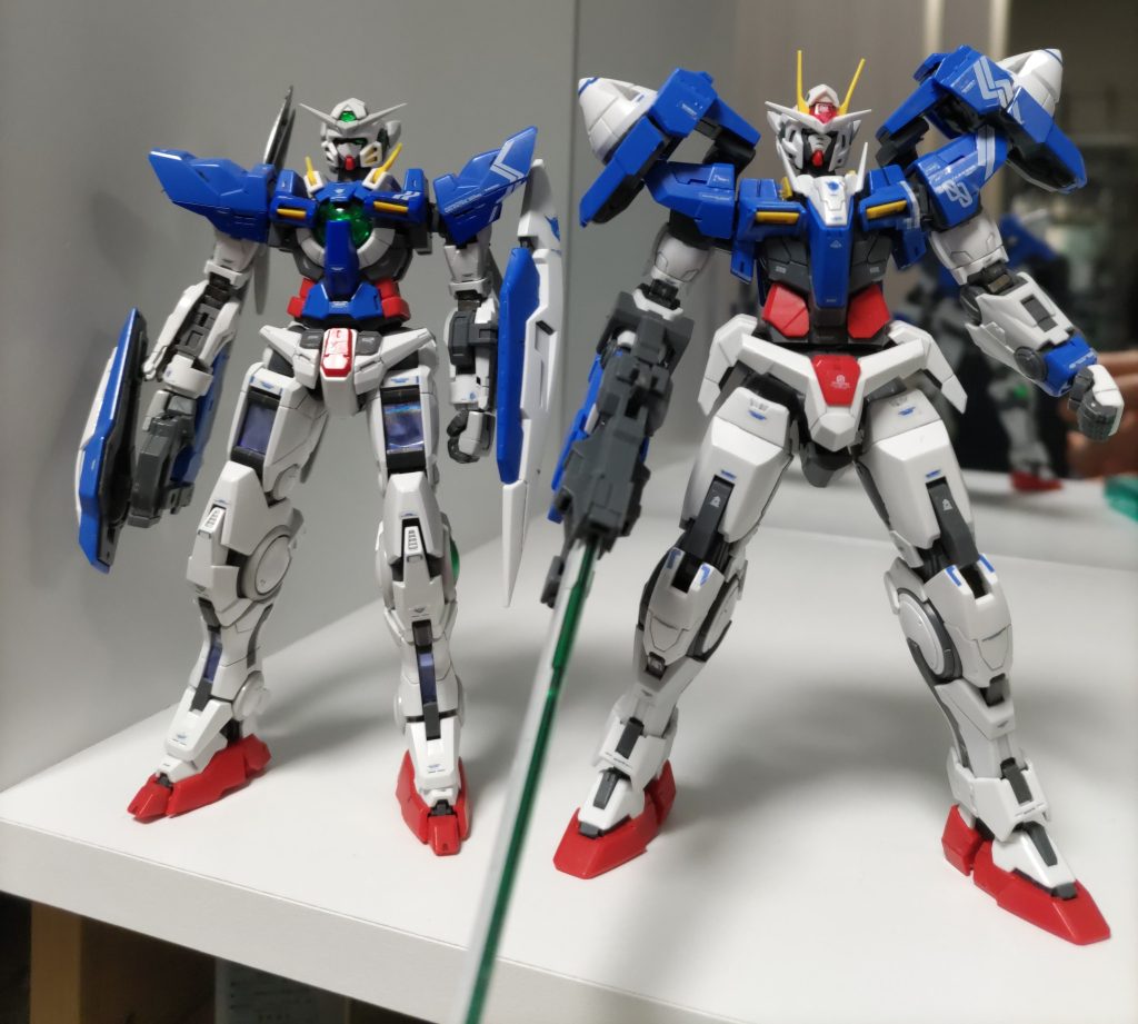 後継機のダブルオーさんと一緒に。いつもご覧いただきありがとうございます。