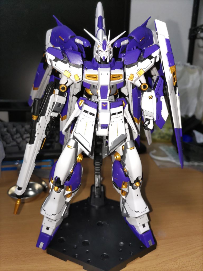 隙間から見える内部フレームがカッコいい